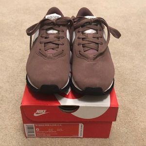 Women’s Nike Pre-Love O.X.